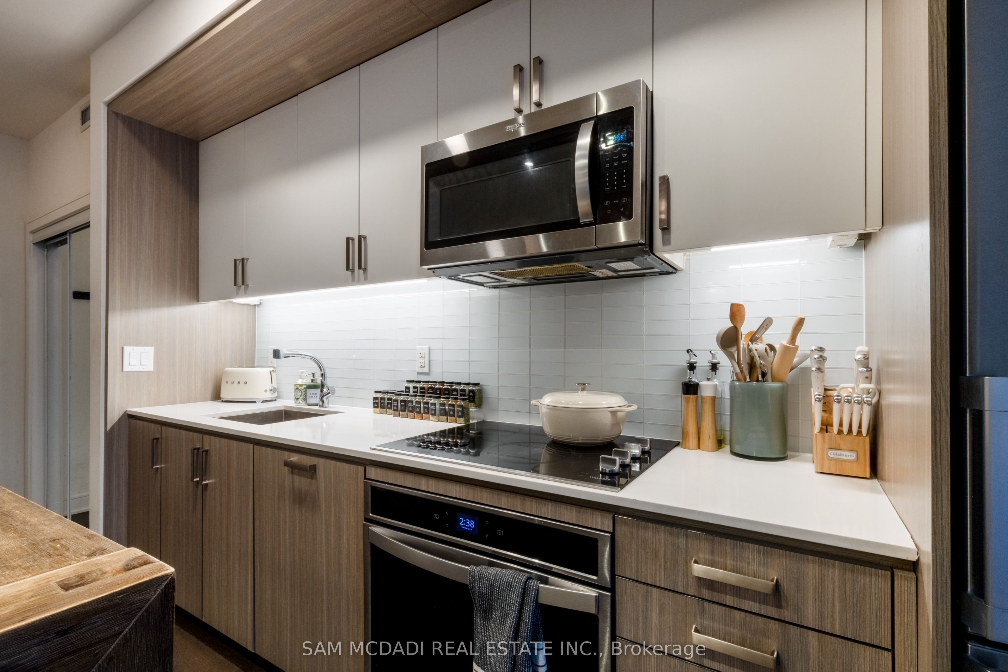 Additional image 5 of GR33-1575 Lakeshore Road W, Mississauga, ON, L5J 0B1