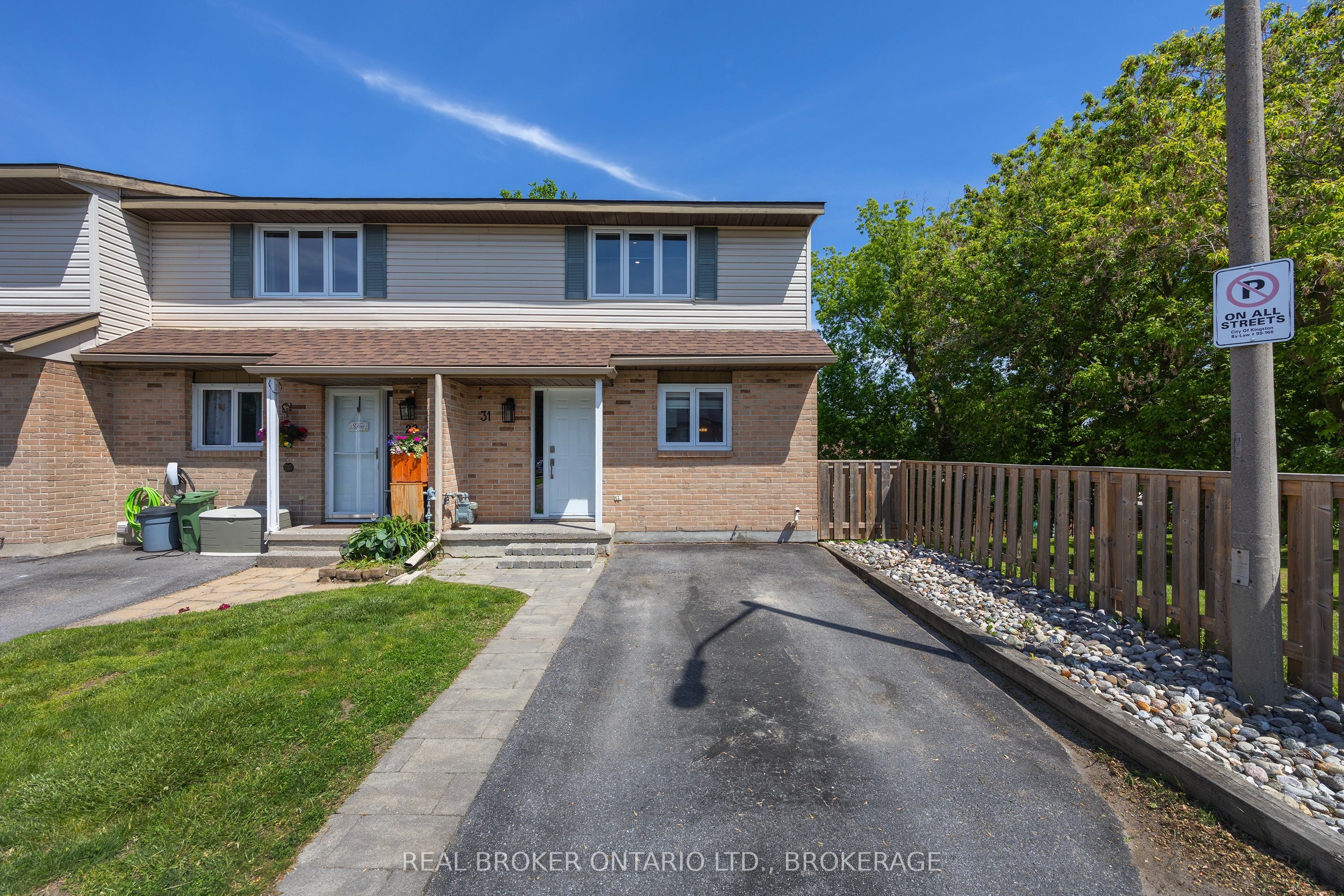 31 Coventry Crescent, Kingston, ON, K7M 7S1 photo 3