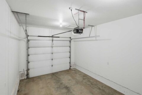 Additional image 8 of 27 Windermere Close, Red Deer, AB, T4N 2J8