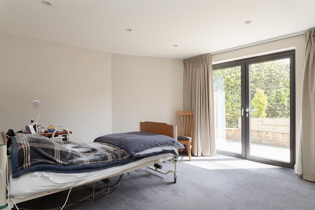 Additional image 12 of 5 bed detached bungalow for saleLodge Lane, Redhill RH1