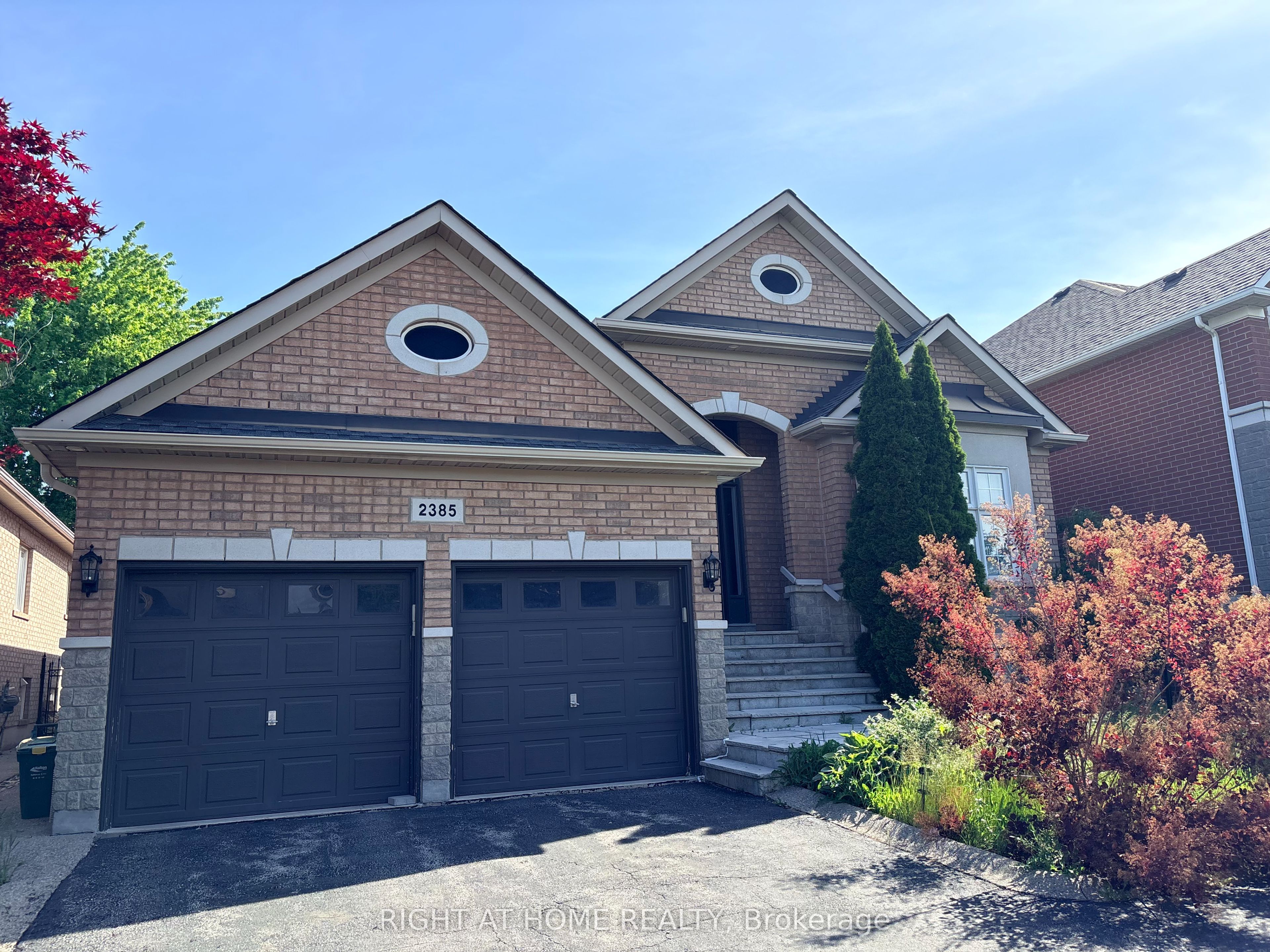 2385 Eighth Line, Oakville, ON, L6H 7L7