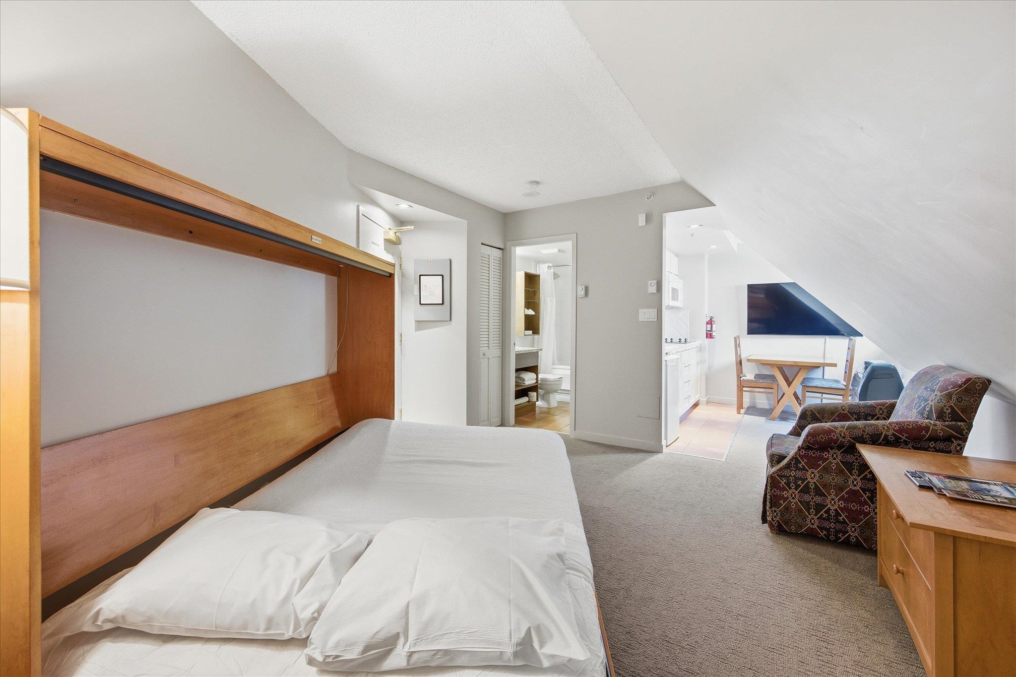Additional image 5 of 528-4295 Blackcomb Way, Whistler, BC, V8E 0X2