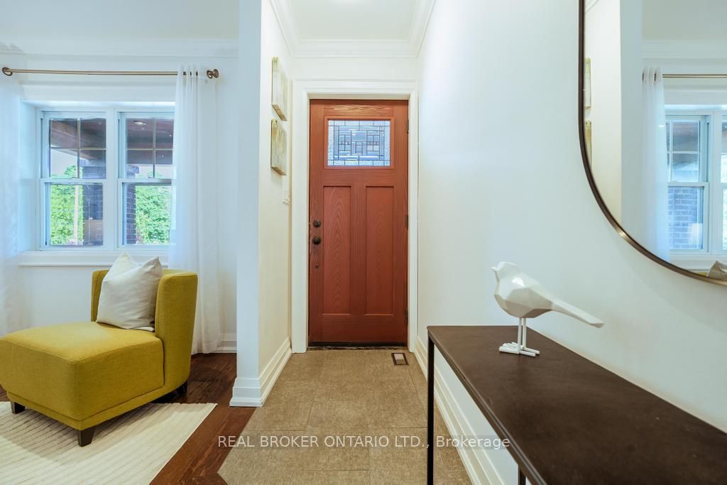 Additional image 4 of 5 Heyworth Crescent S, Toronto, ON, M4E 1T6