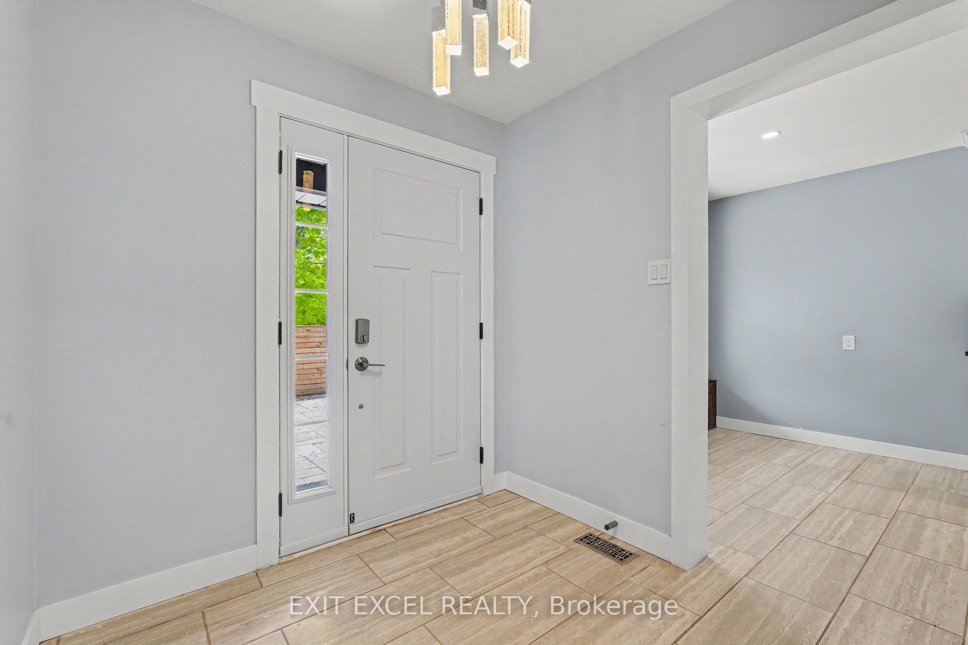 Additional image 4 of 16 Lima Way, Ottawa, ON, K2J 3G6