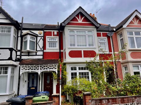 Dudley Gardens, West Ealing W13