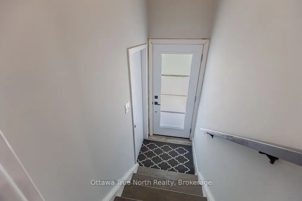Additional image 6 of 35 Tauvette Street, Ottawa, ON, K1B 3A1
