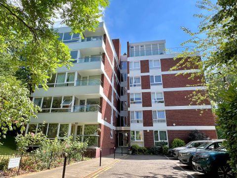 Imperial Towers, Netherhall Gardens, Hampstead NW3