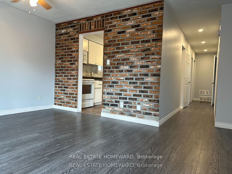 Upper-511 Harris Court, Whitby, ON, L1N 3C6 photo 5