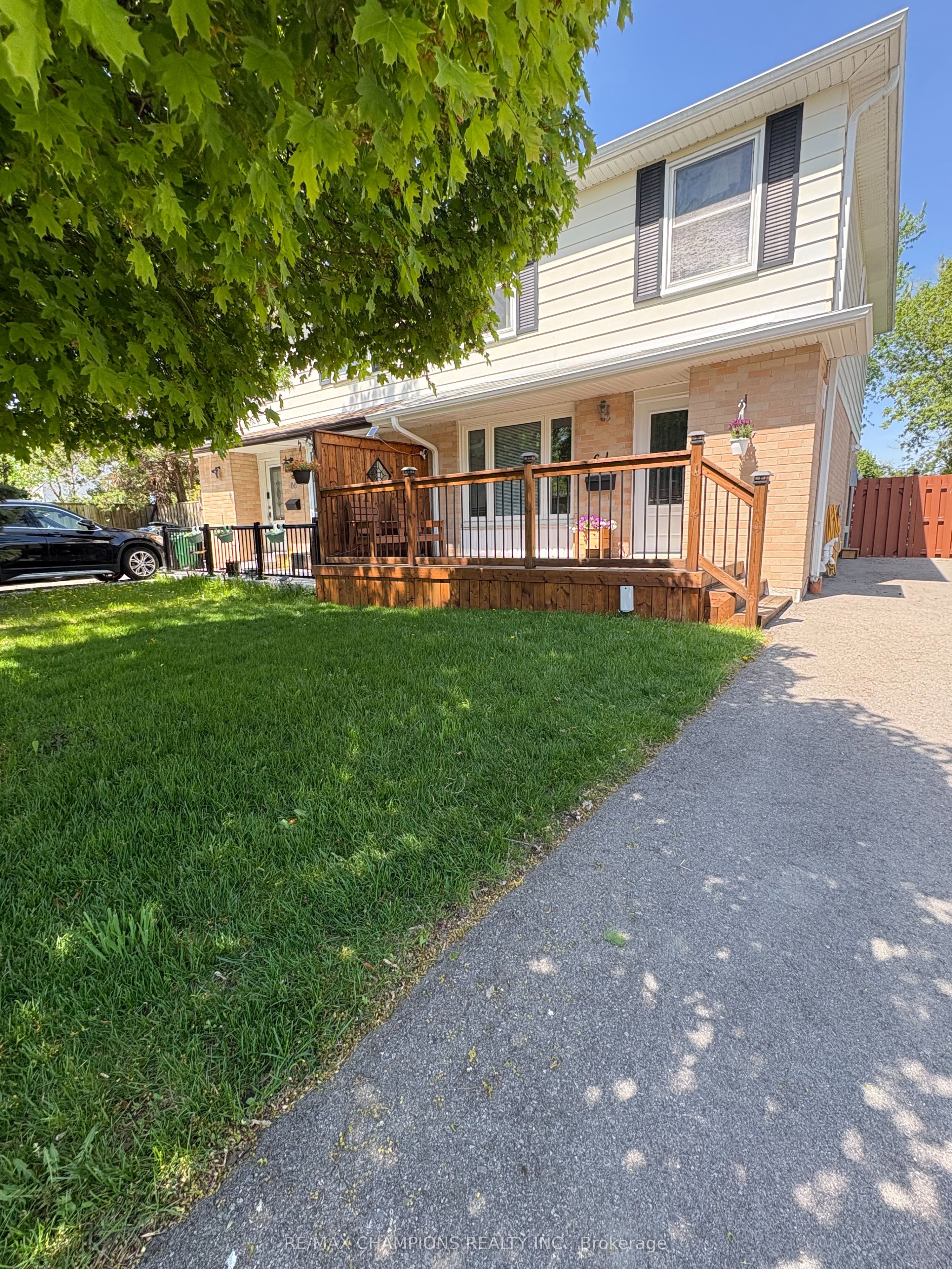 64 Greenbriar Road, Brampton, ON, L6S 2A5