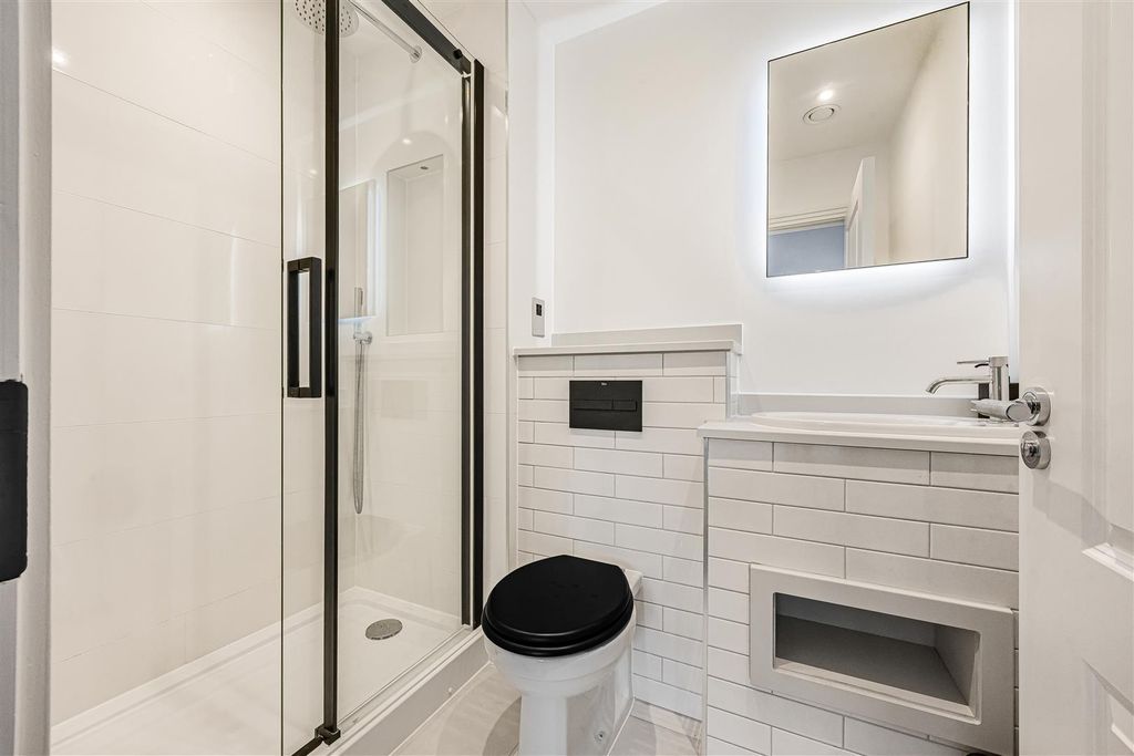 Additional image 14 of 2 bed flat for salePalmer Street, Reading RG1