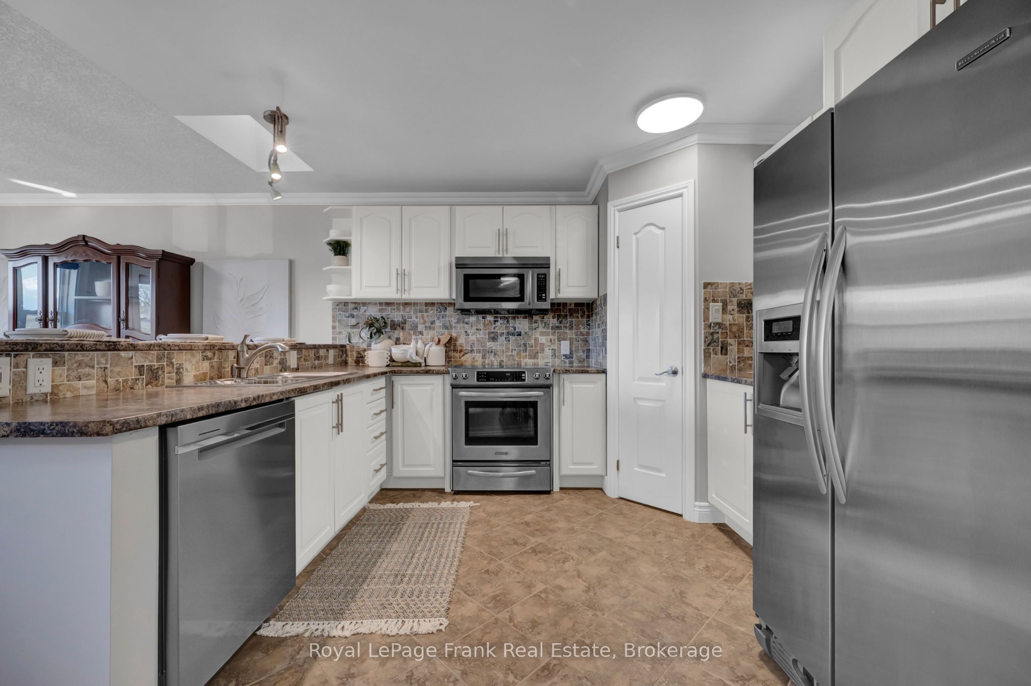 5 Empire Crescent, Clarington, ON, L1E 1E3 photo 5