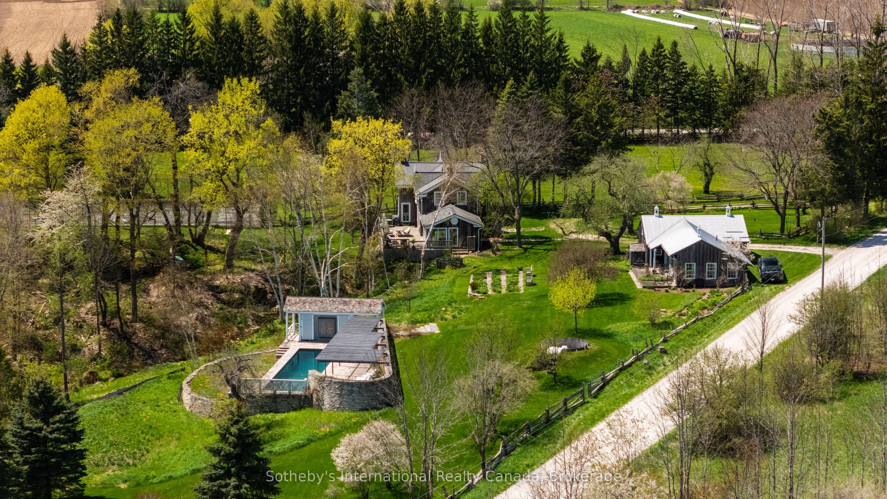 47014 Old Mail Road, Grey Highlands, ON, N4L 1W7