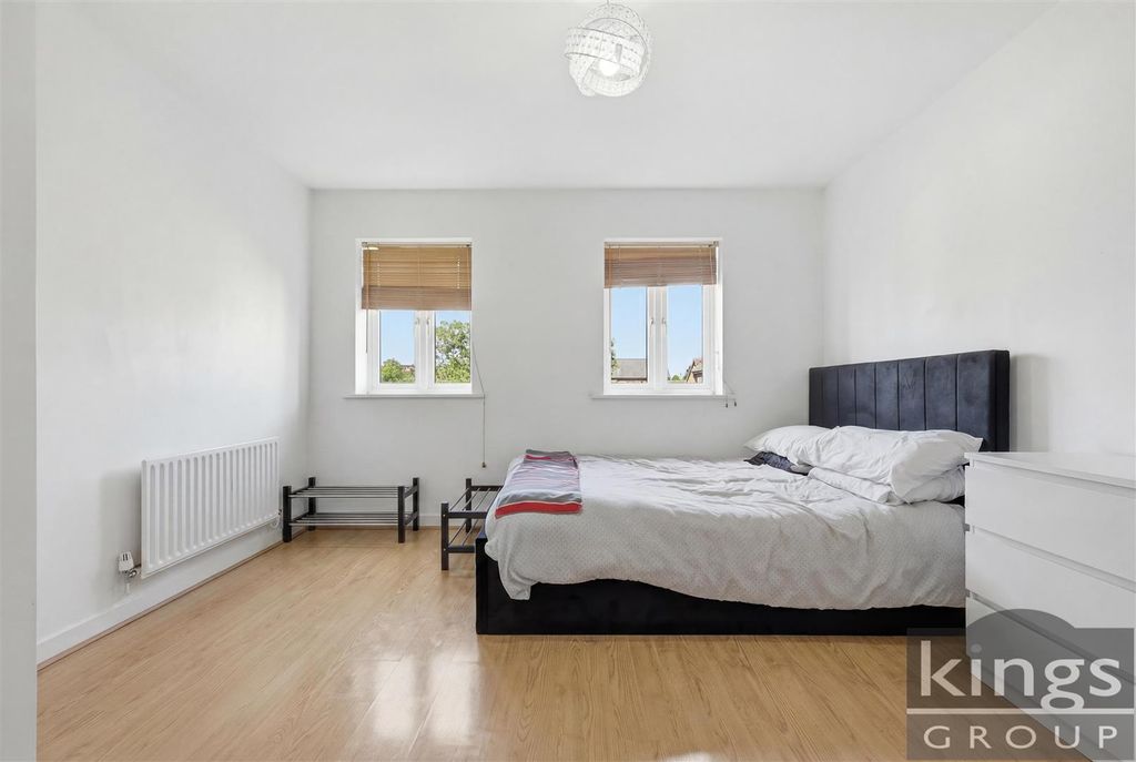 Additional image 7 of 1 bed flat for saleFoundry Gate, Waltham Cross EN8
