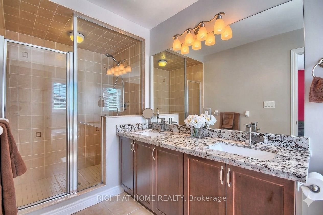 169 District Avenue, Vaughan, ON, L6A 0Y3 photo 5