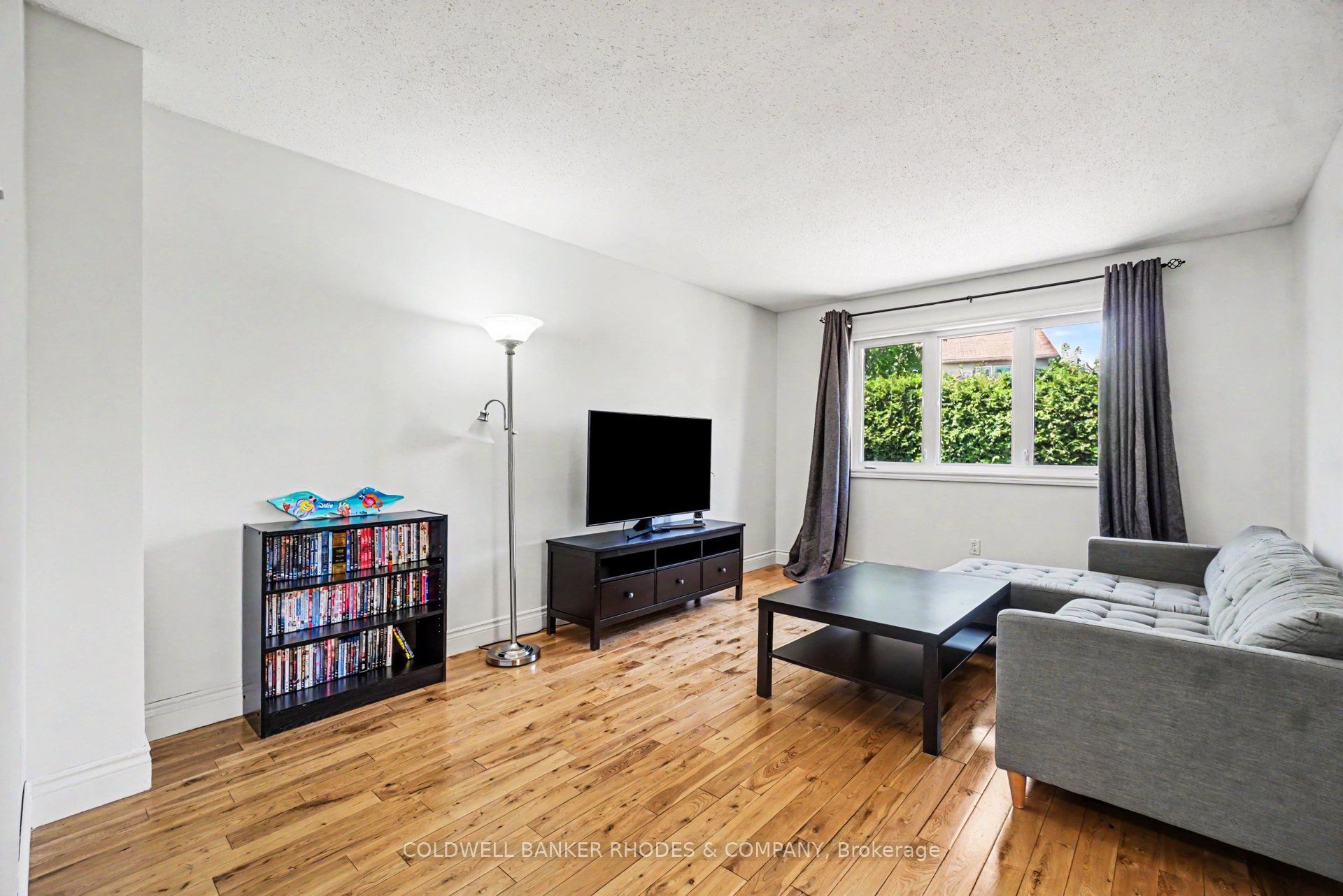 Additional image 5 of 1809 Brousseau Crescent, Ottawa, ON, K1C 2Y5