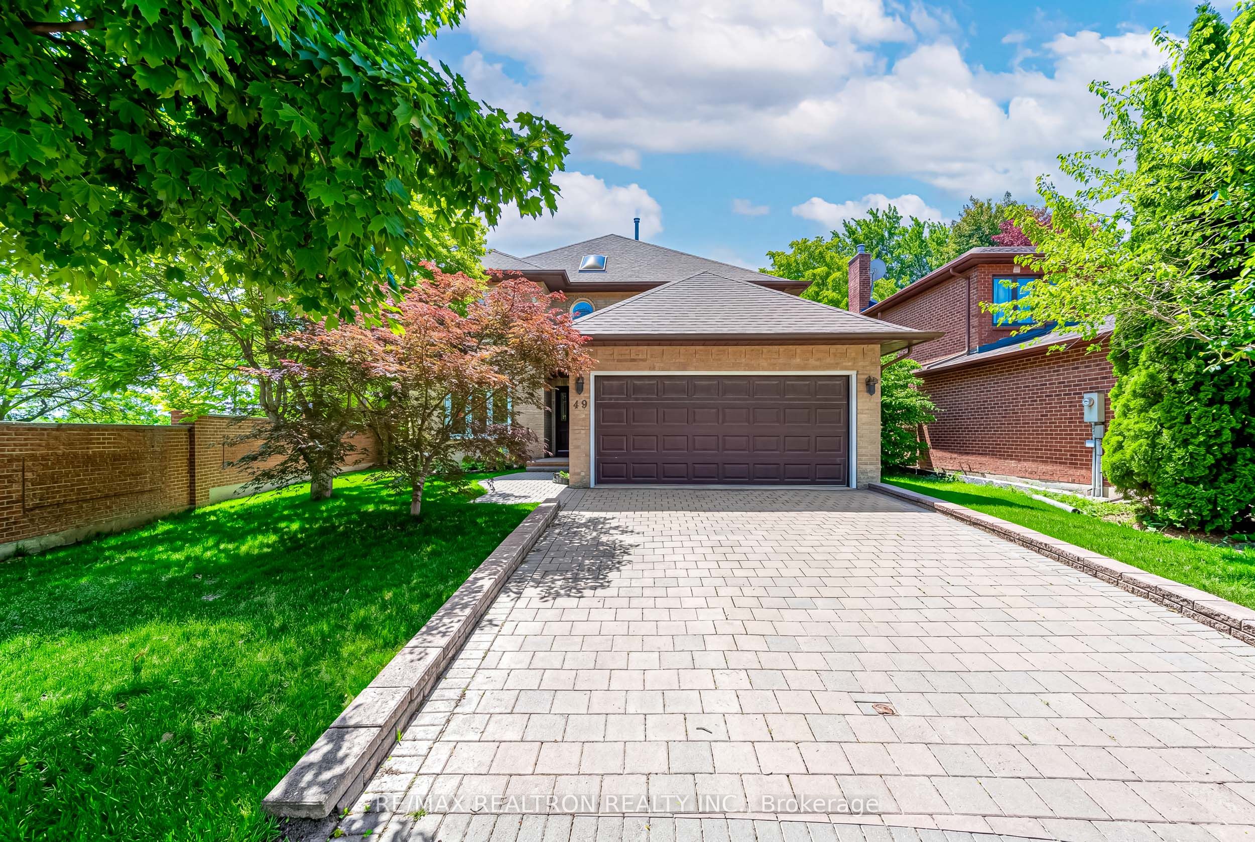 49 Somerset Crescent, Richmond Hill, ON, L4C 8N5