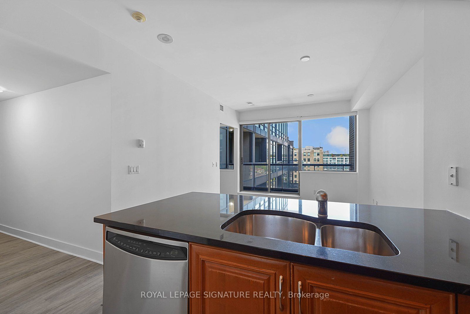 Additional image 6 of 1417-438 King Street W, Toronto, ON, M5V 3T9