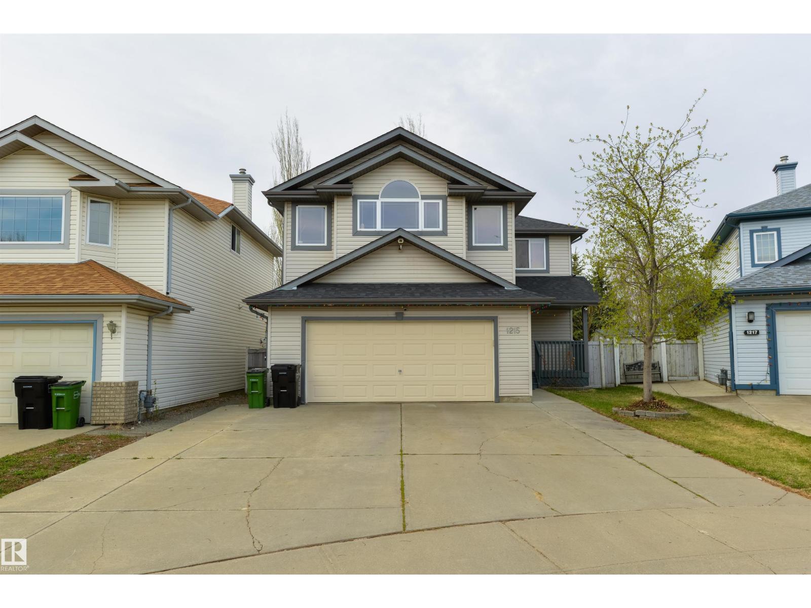 1215 Ormsby Lane NW, Edmonton, AB, T5T6R2