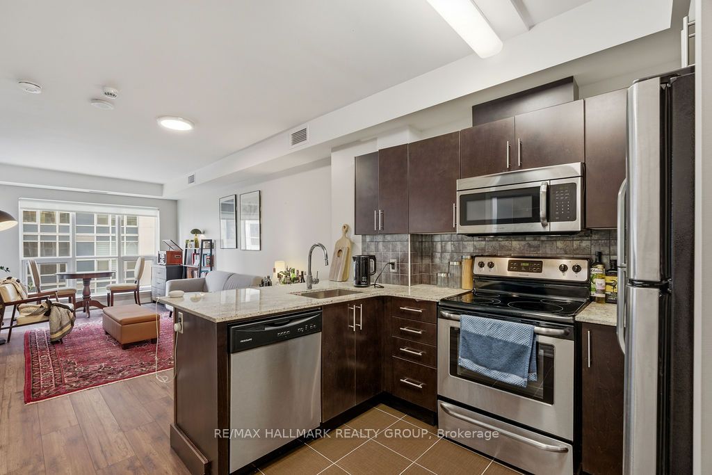Additional image 3 of 1406-242 Rideau Street, Ottawa, ON, K1N 0B7