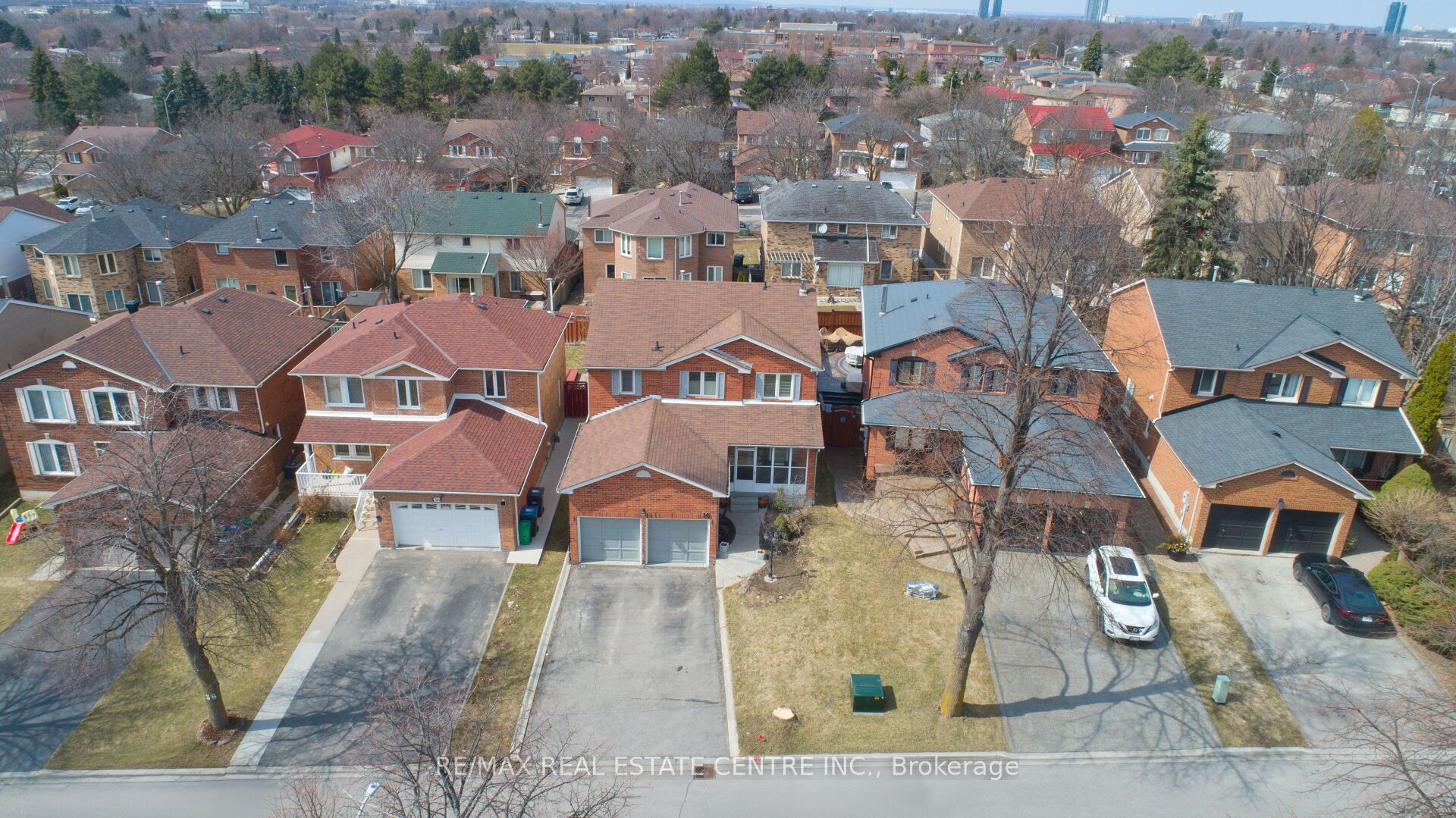 Additional image 2 of 34 Smithers Crescent, Brampton, ON, L6Y 3K8