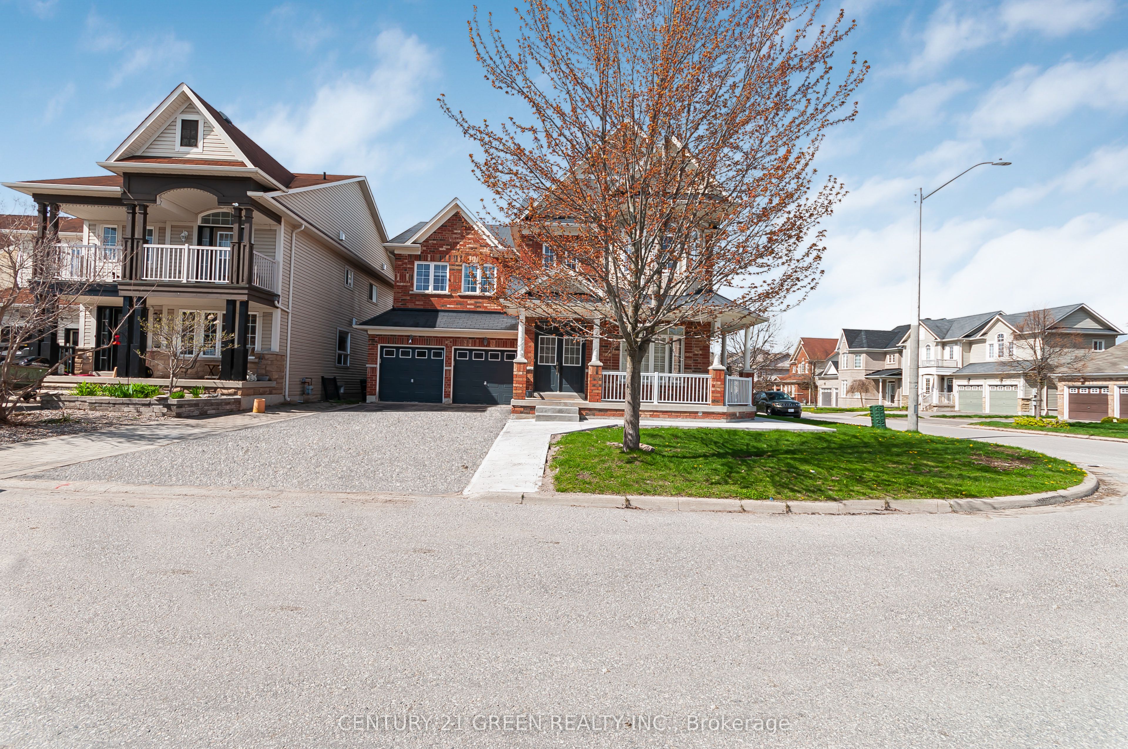 83 Diana Way, Barrie, ON, L4M 7J1 photo 2