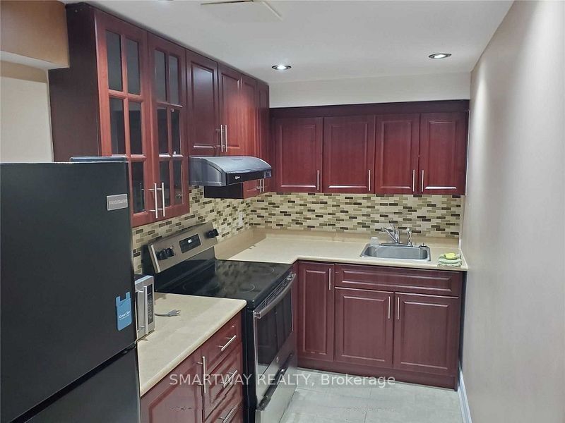 Additional image 2 of Basement Apa-495 Meadowridge Court, Mississauga, ON, L5W 0E8