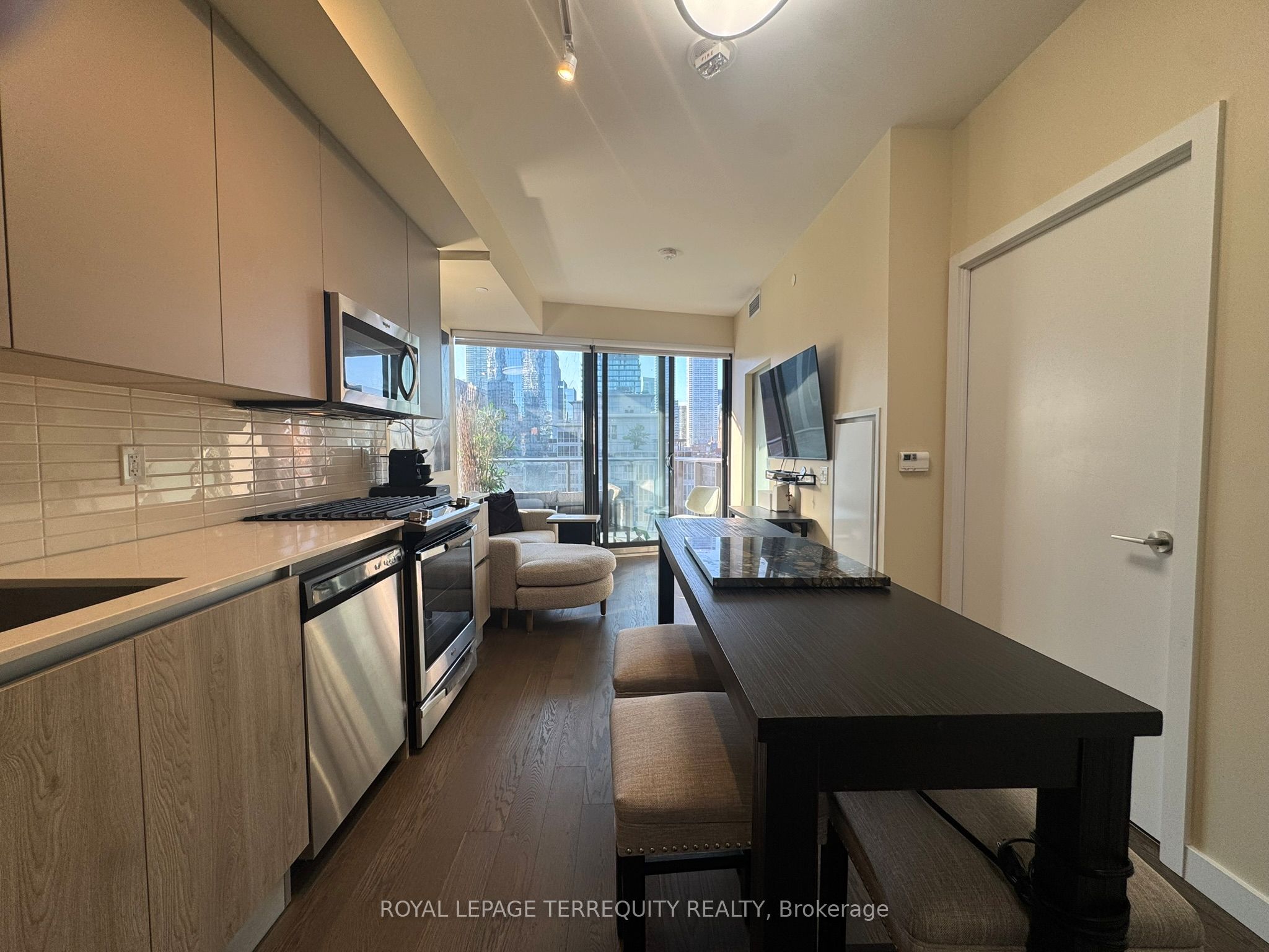 Additional image 3 of 1009-2A Church Street, Toronto, ON, M5E 0E1