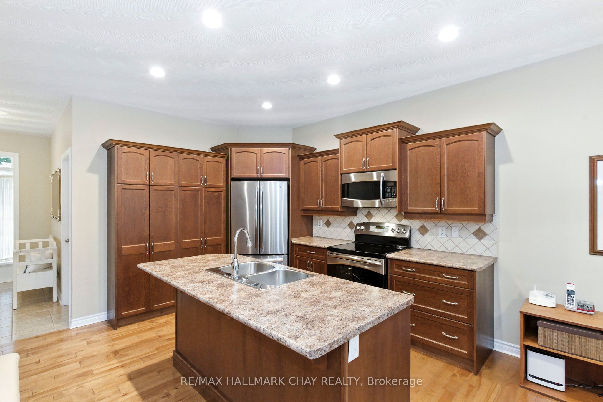 32 Valleycrest Drive, Oro-medonte, ON, L0L 2L0 photo 5