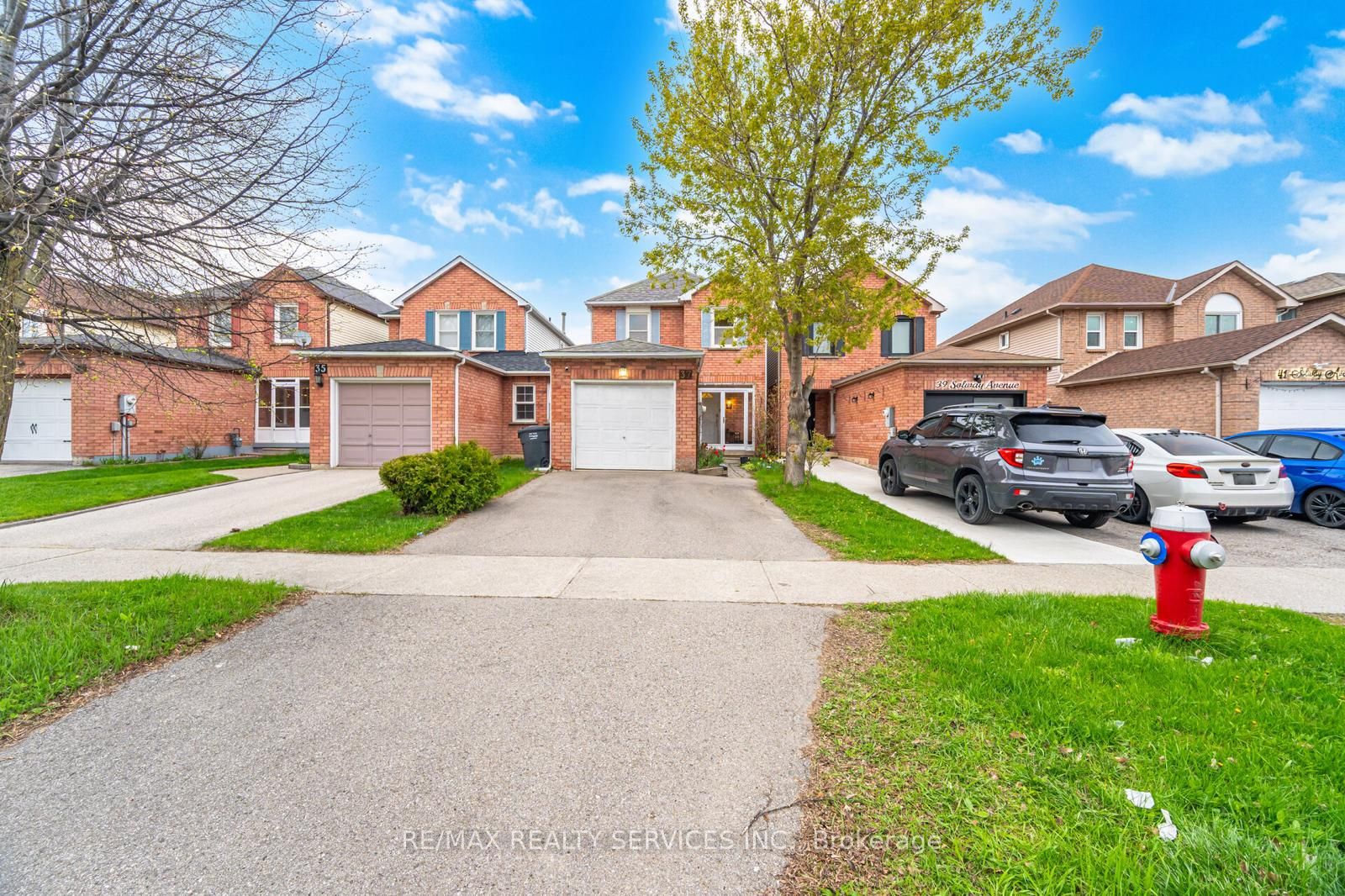 37 Solway Avenue, Brampton, ON, L6Z 4E4