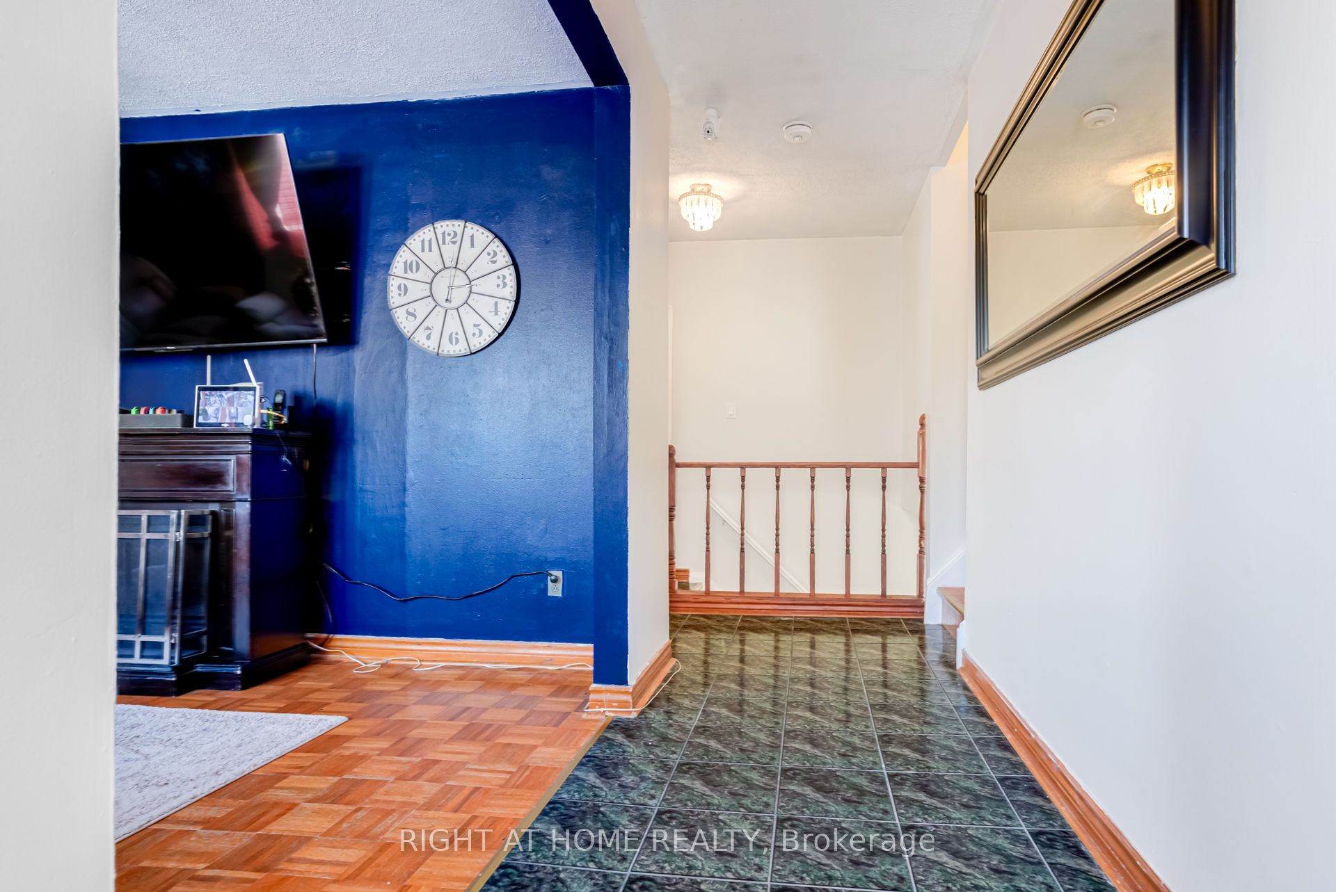 4 Leslie Street, Brampton, ON, L6X 2J4 photo 5