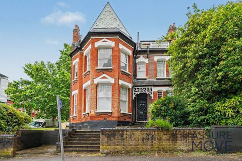 Haslemere Road, London N8, Studio to rent