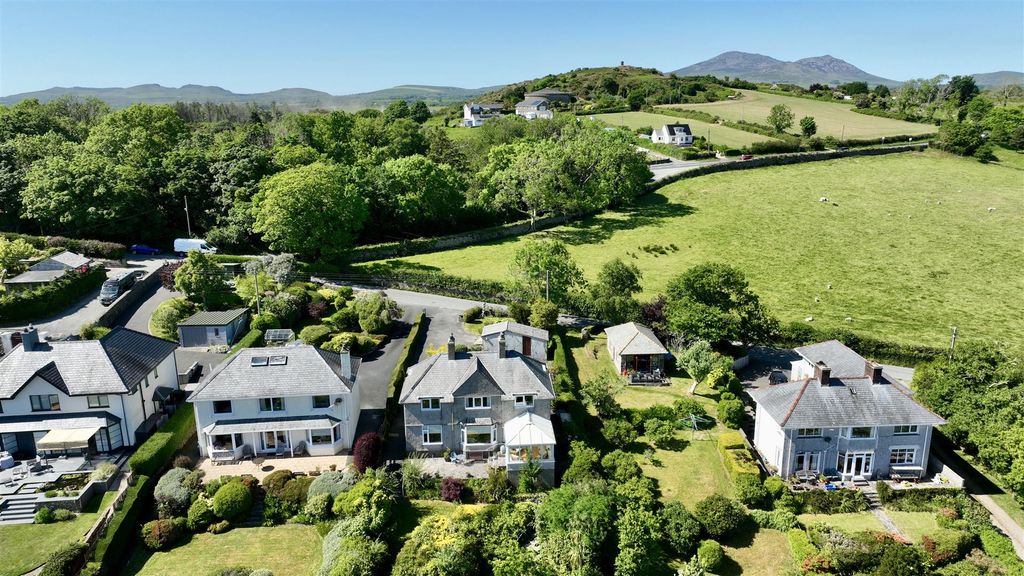 Additional image 28 of 4 bed detached house for saleLlwynhudol, Pwllheli LL53