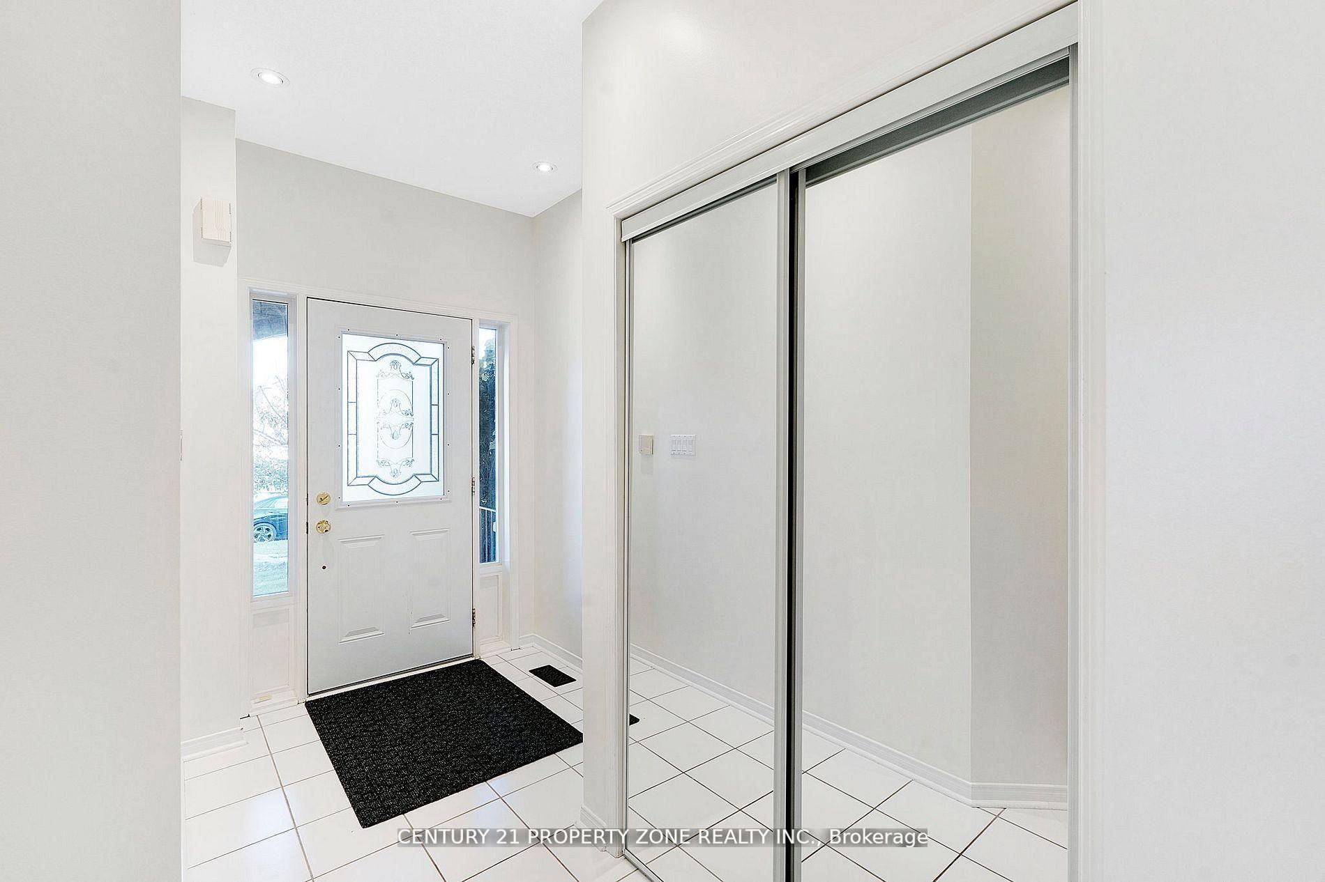 Additional image 4 of 582 Plantation Gate, Newmarket, ON, L3X 2C2