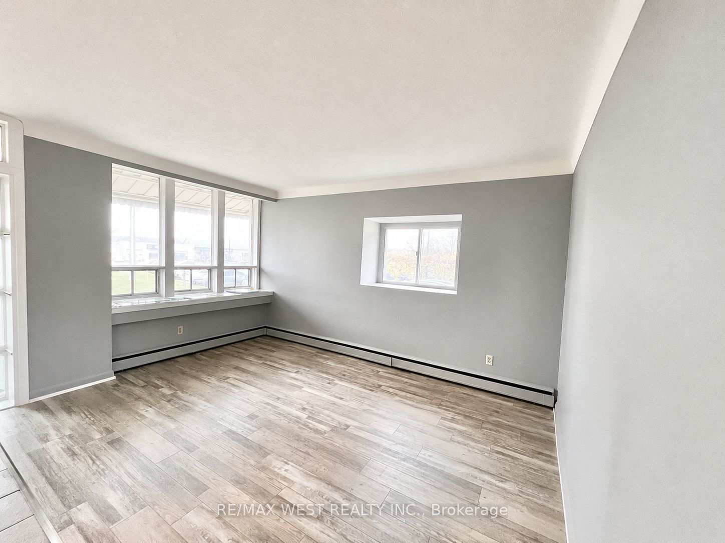 Additional image 3 of 55 John Street, Thorold, ON, L2V 2S7