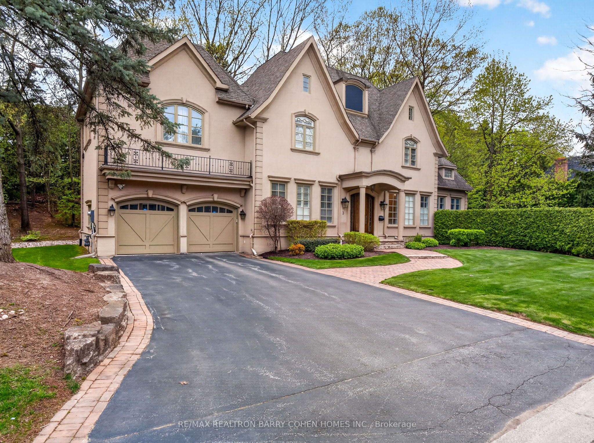 3 Legacy Court, Toronto, ON, M2L 2Y7