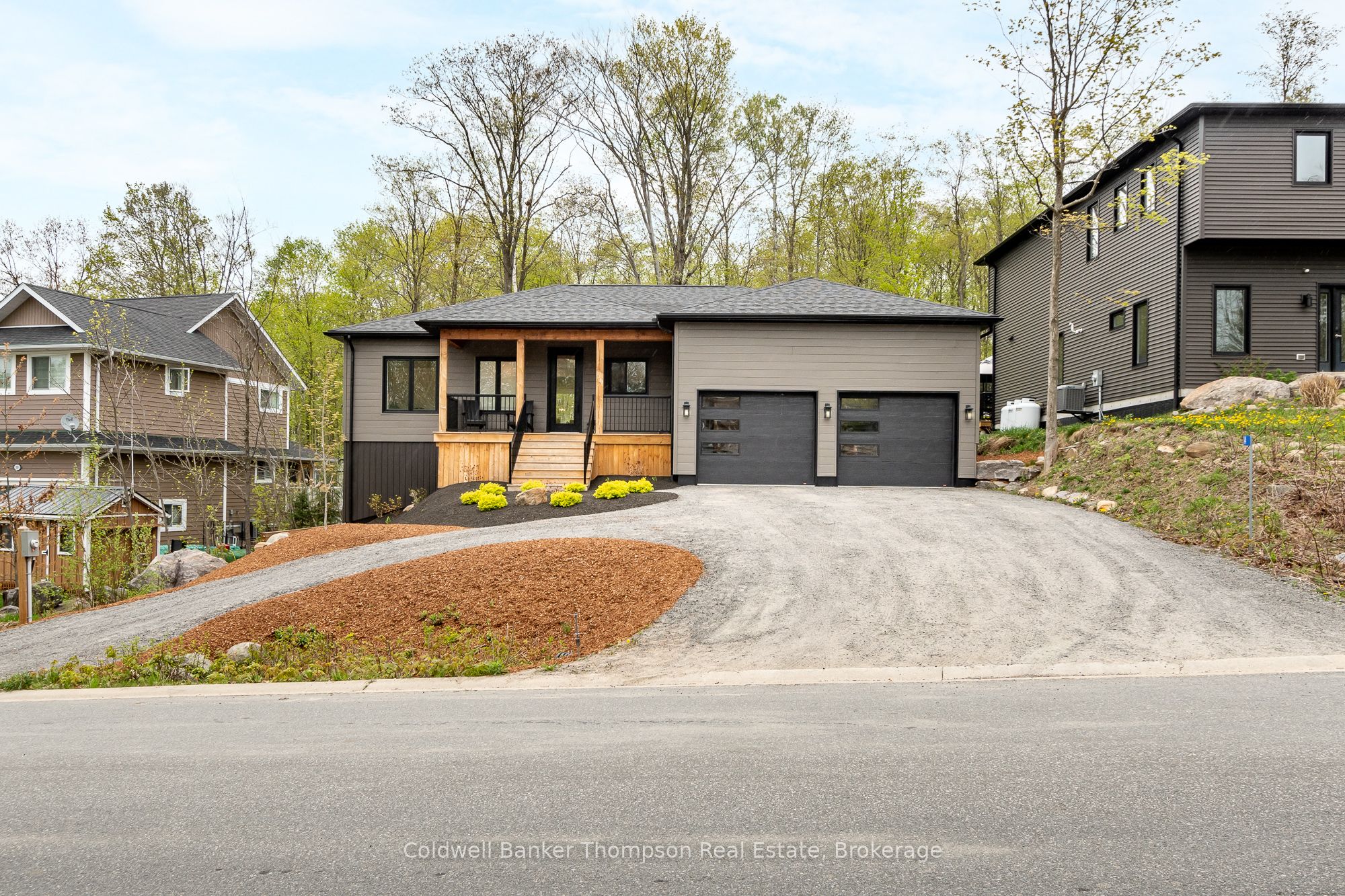 14 Mackenzie Drive, Huntsville, ON, P1H 0A1