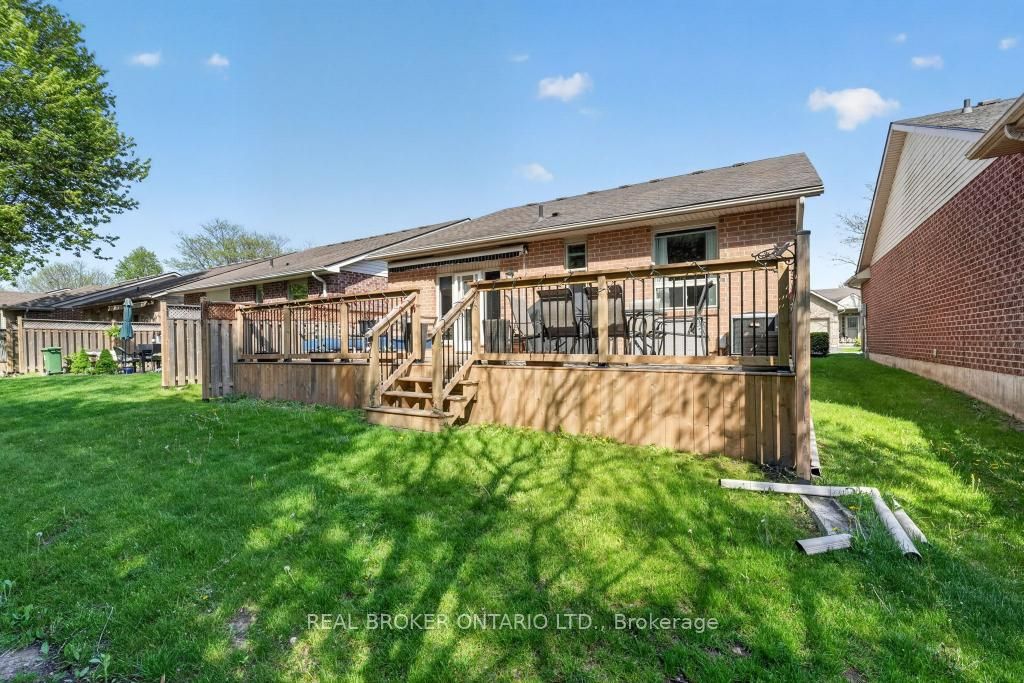 110 Greentrail Drive, Hamilton, ON, L0R 1W0 photo 3