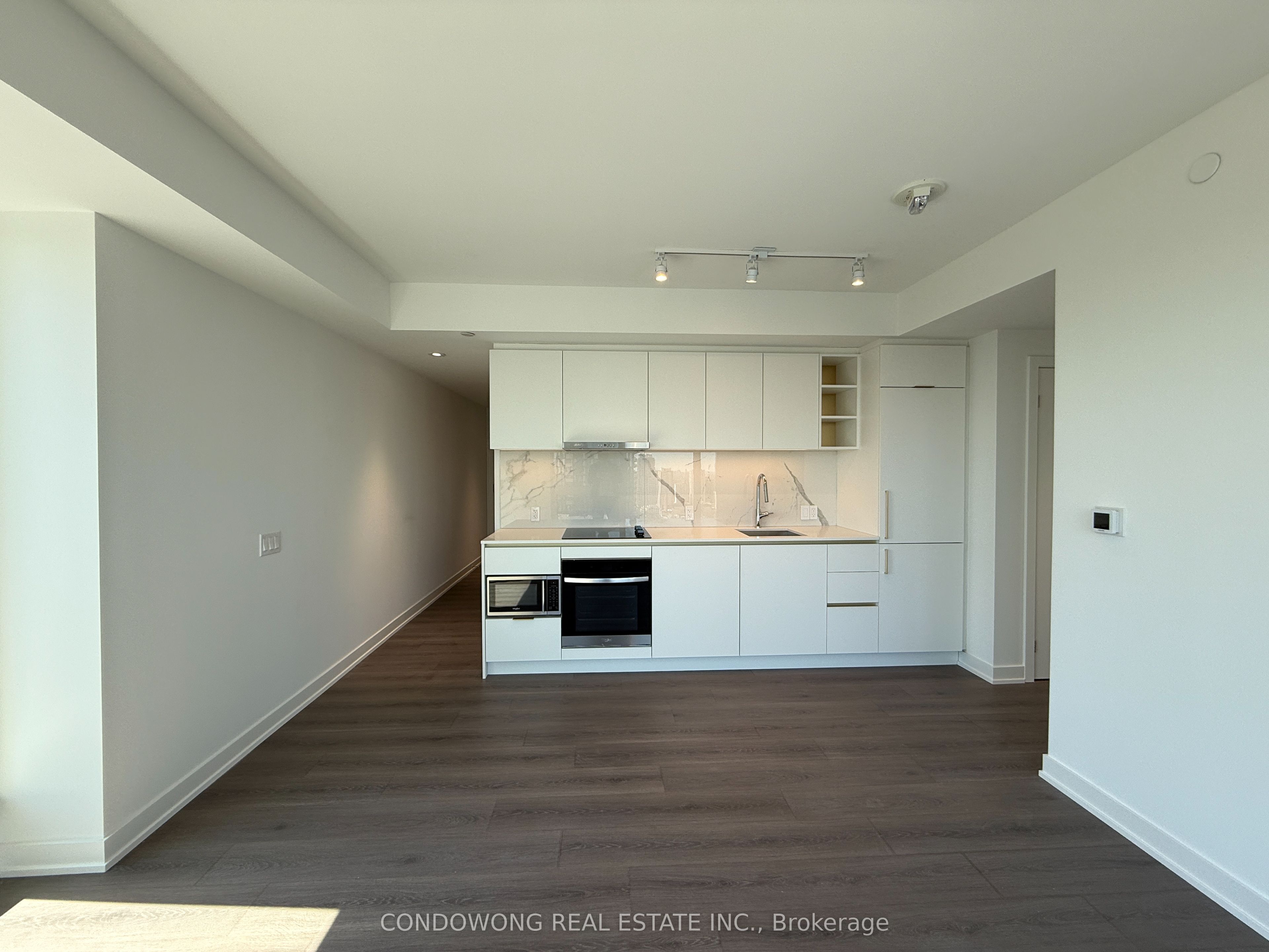3309-8 Wellesley Street W, Toronto, ON, M4Y 0J5 photo 3
