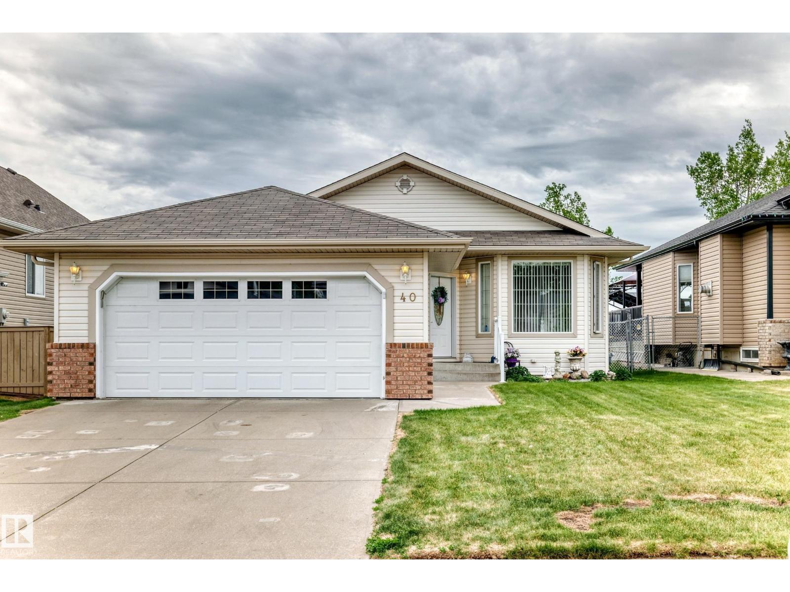 40 Heritage Crescent, Stony Plain, AB, T7Z2G1 photo 2
