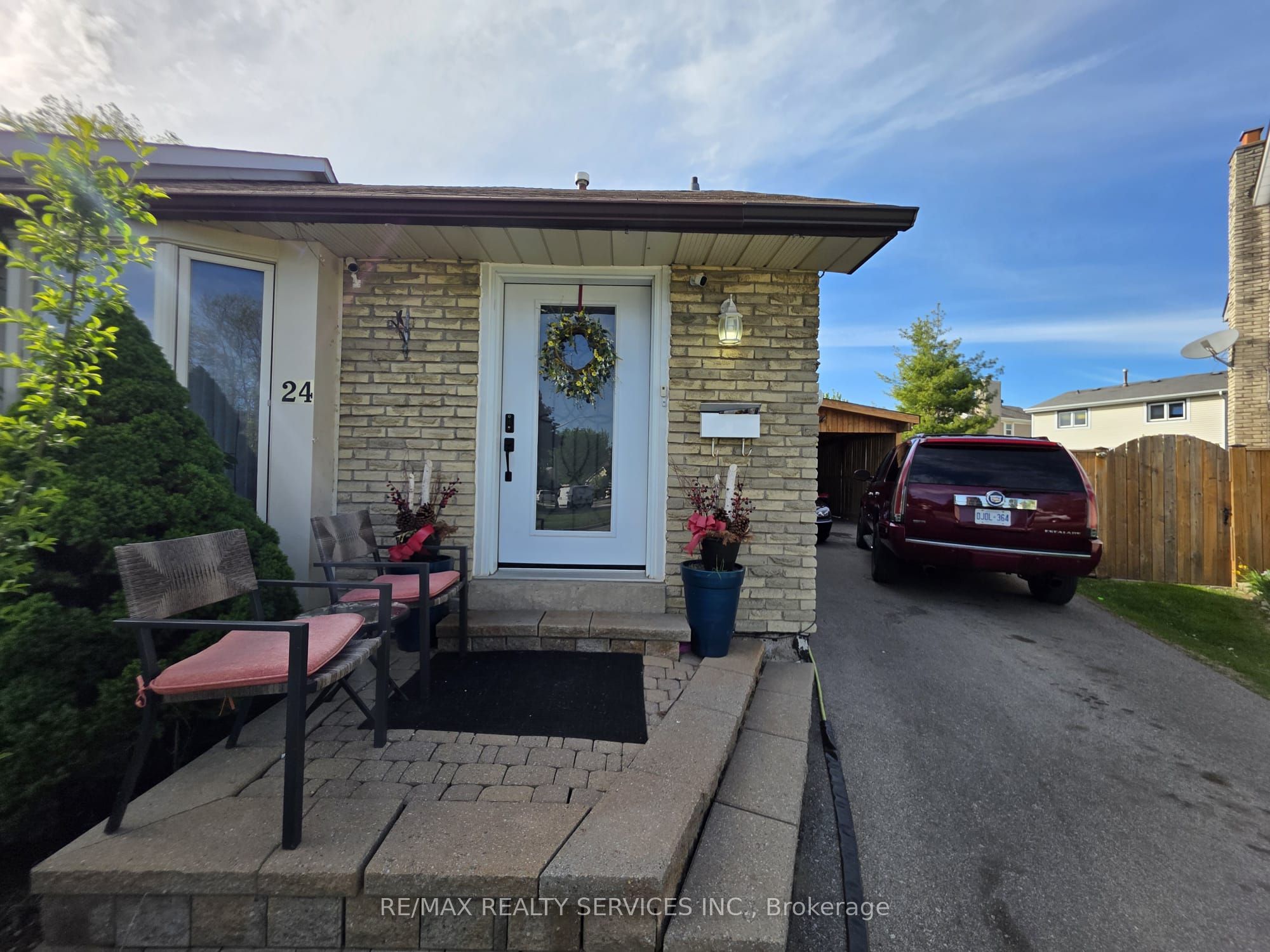 24 Kindle Court, Brampton, ON, L6Z 1B2 photo 2