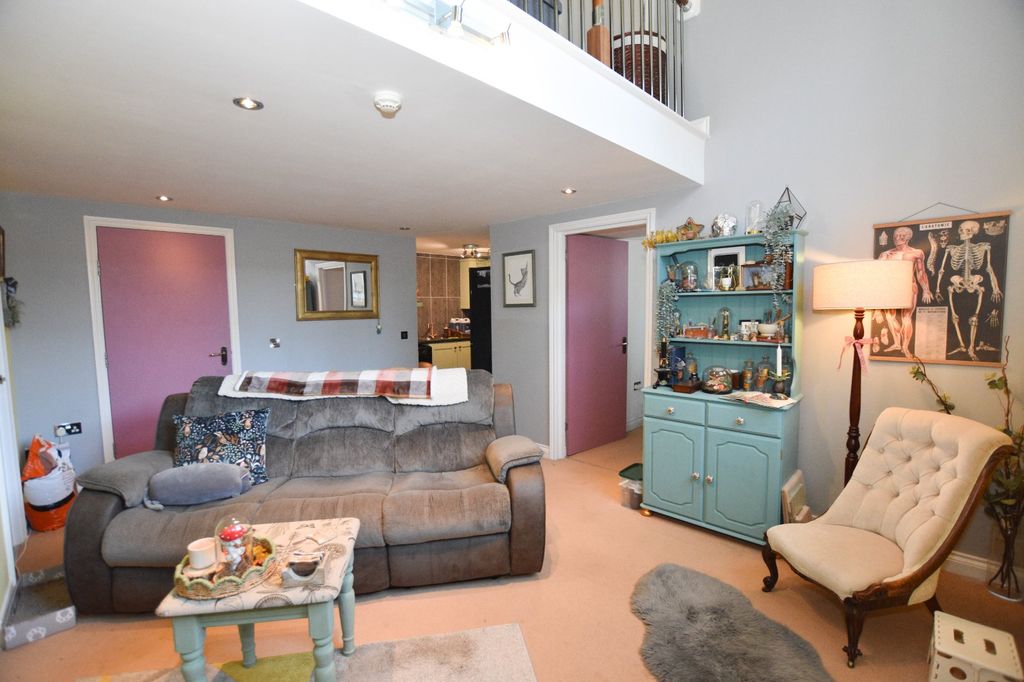 2 bed maisonette for salePlain-An-Gwarry, Redruth, Cornwall TR15 photo 5