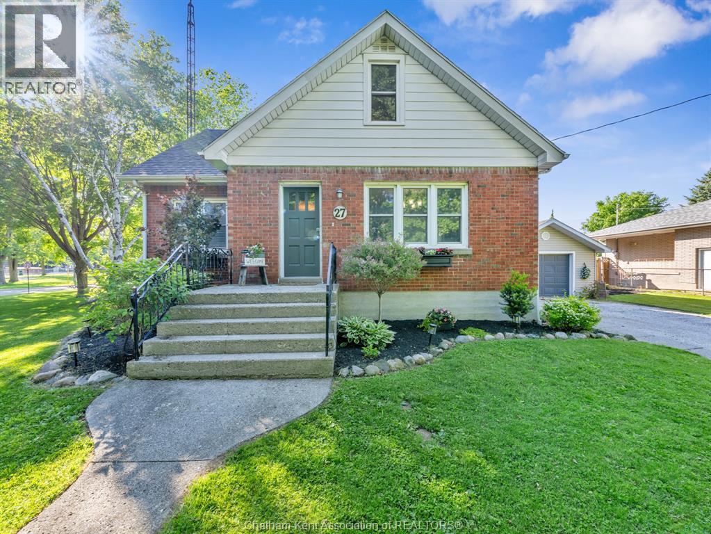 27 Jackson Drive, Chatham, ON, N7L2N9 photo 4