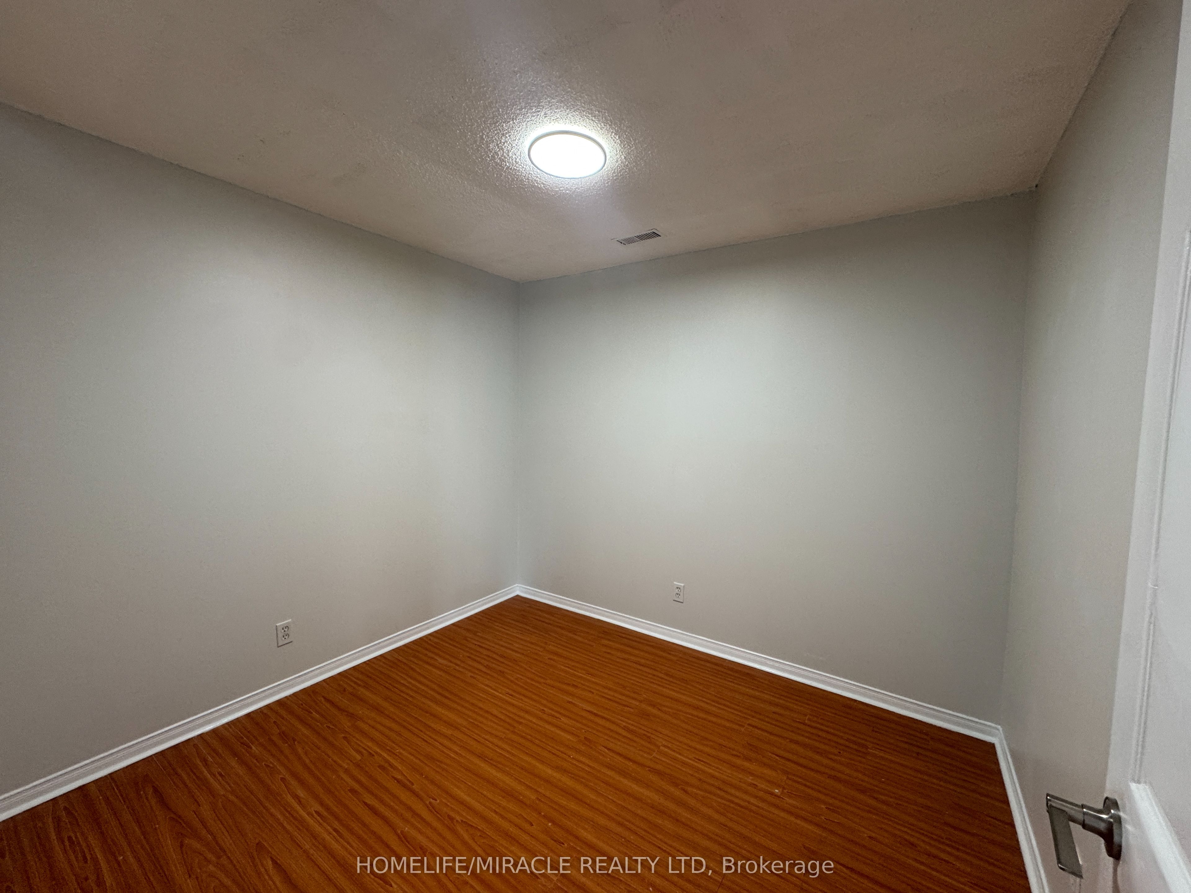 3-565 Kennedy Road, Toronto, ON, M1K 2B2 photo 3