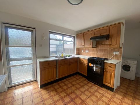 Streatham Road, Mitcham CR4
