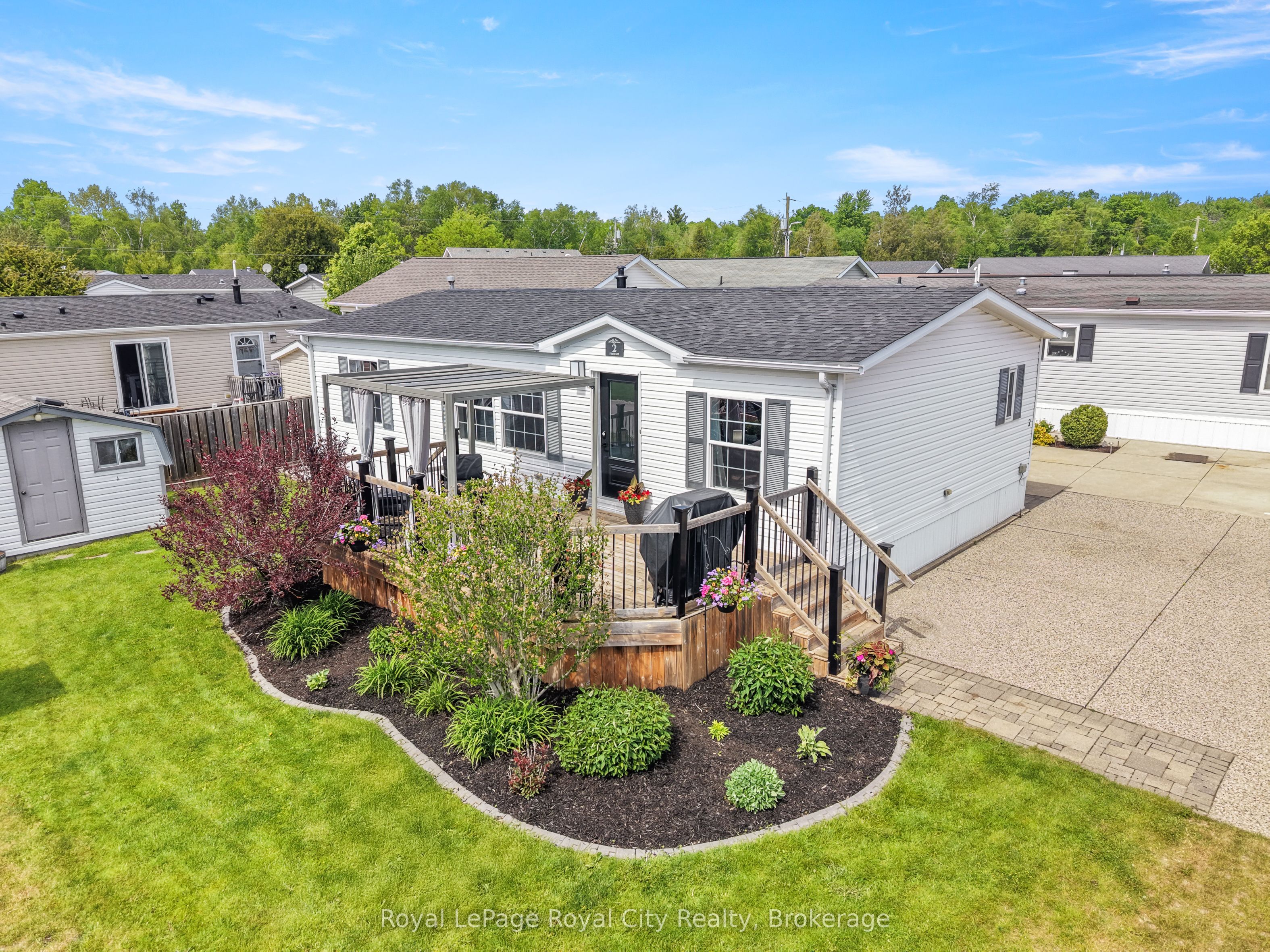 2 Pavilion Road, Puslinch, ON, N0B 2C0