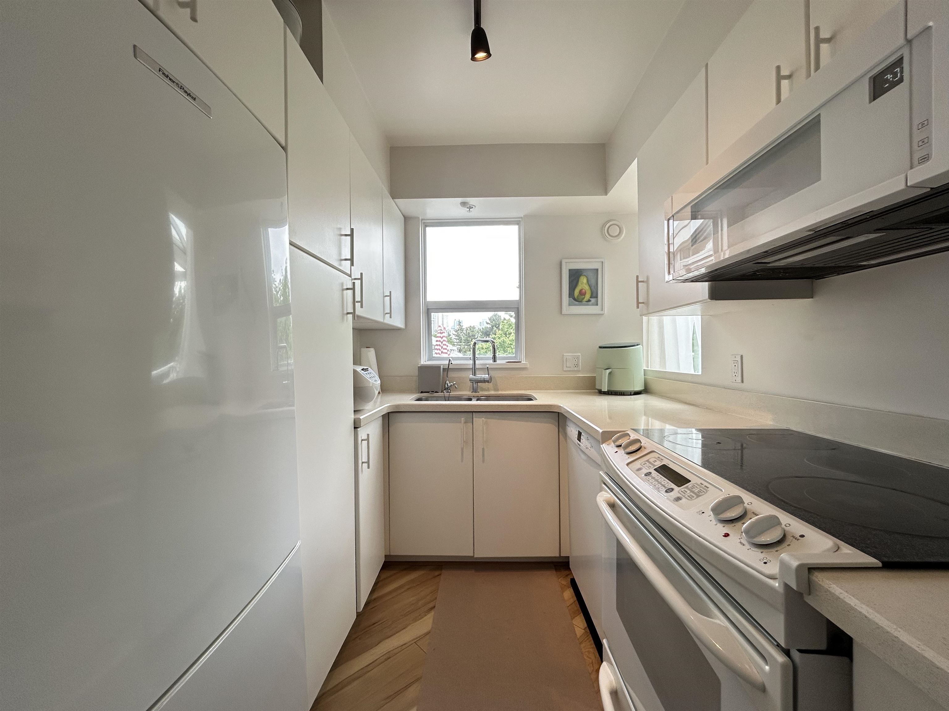 Additional image 4 of 406-908 West 7th Avenue, Vancouver, BC, V5Z 1C3