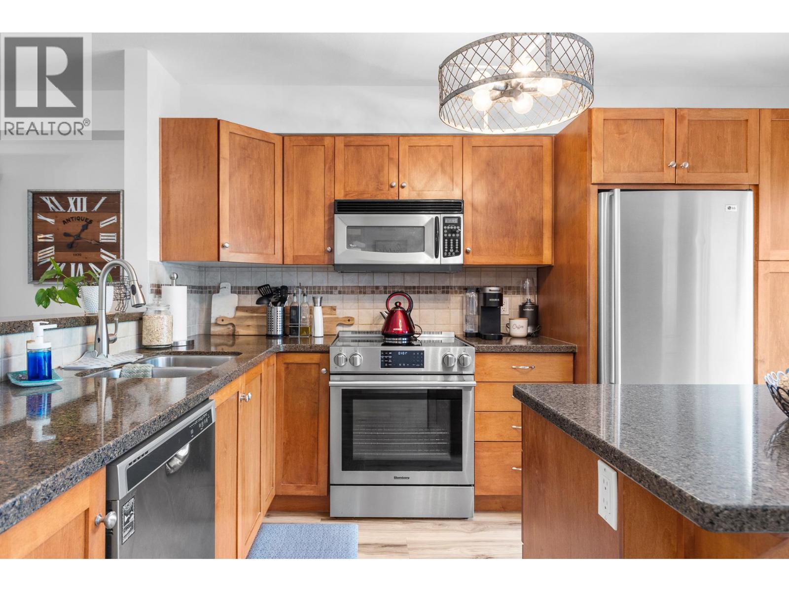 Additional image 5 of 8-1853 Parkview Crescent, Kelowna, BC, V1X8A3
