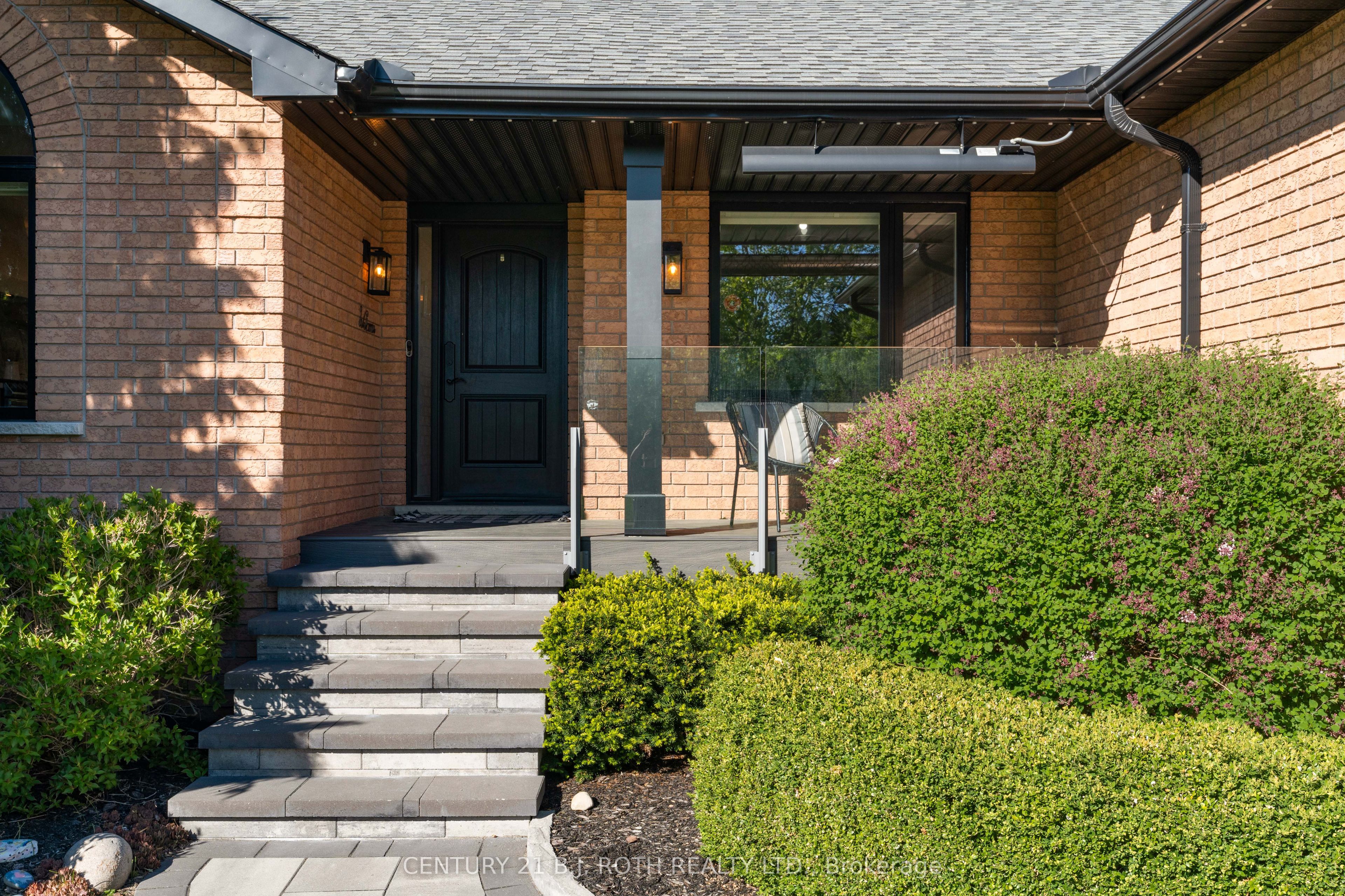 151 Wildwood Trail, Barrie, ON, L4N 7Z7 photo 3