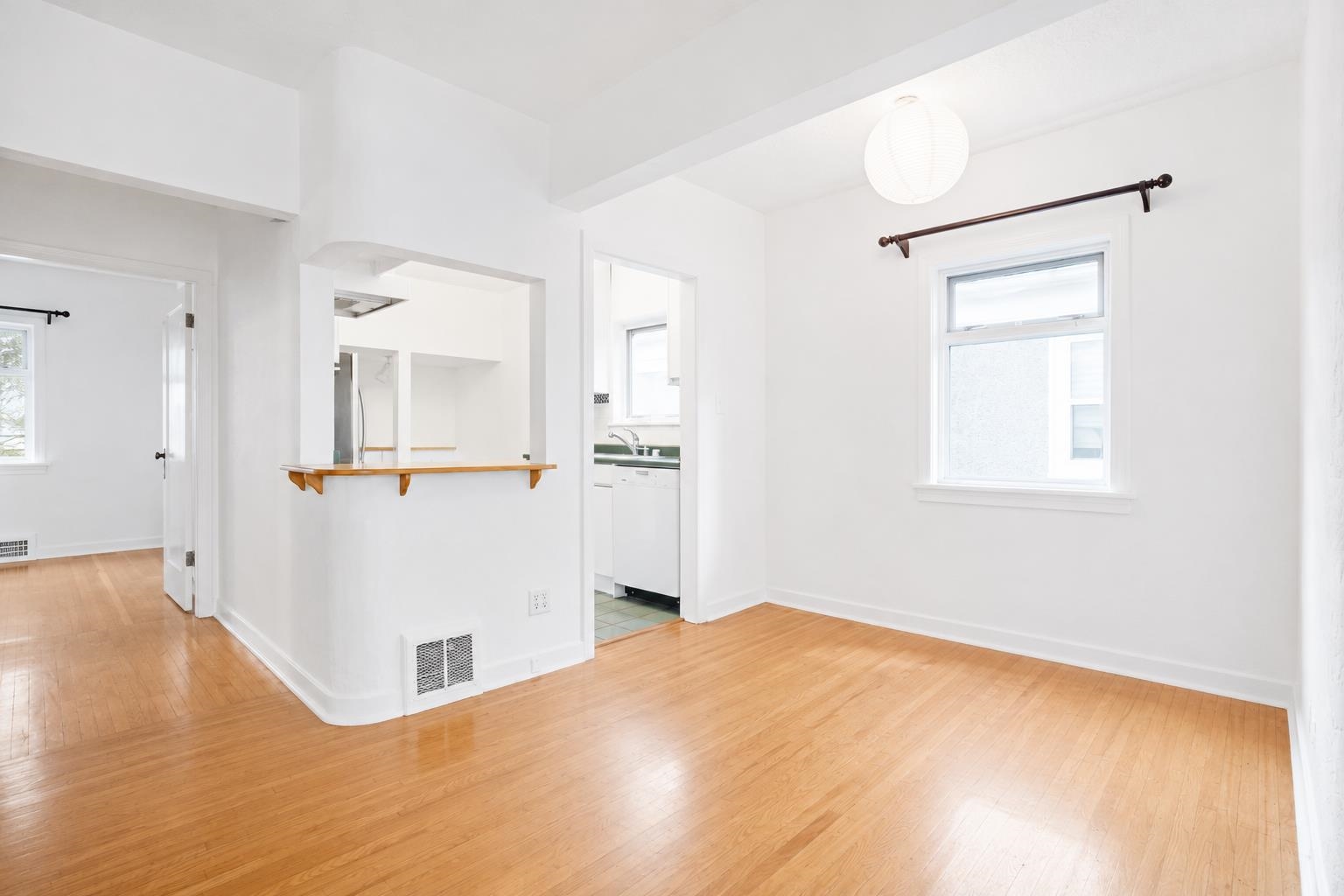 2305 3rd Avenue W, Vancouver, BC, V6K 1L6 photo 4