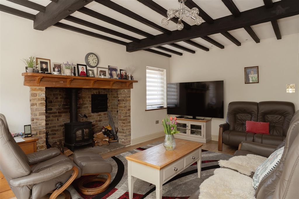 Additional image 7 of 5 bed detached bungalow for saleLodge Lane, Redhill RH1